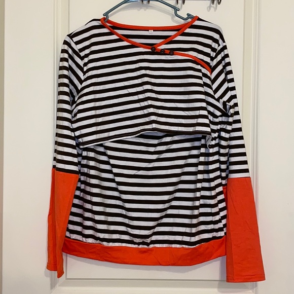 Women’s nursing top - Picture 1 of 3